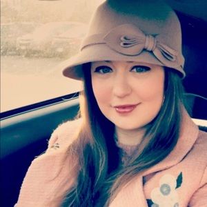 Meet your Posher, Christina